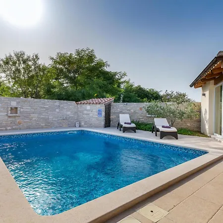 Amazing In Klimni With Kitchen Casa vacanze