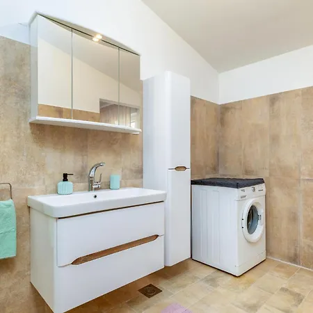 Amazing In Klimni With Kitchen * Bencici
